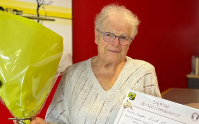 Remise du diplôme de Reconnaissance à Nicole, bénévole de VMEH 37
