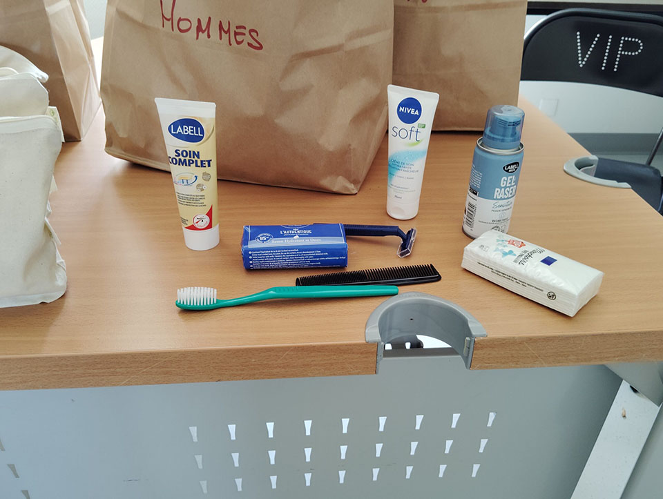 vmeh16 Trousse de toilette pour les nouveaux résidents EHPAD