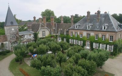 L’EHPAD Le Château de Villeniard et VMEH77 officialisent un partenariat au service des résidents